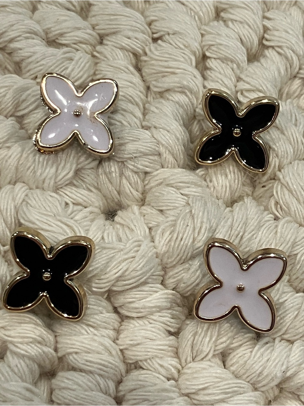 Black & White with Gold Trim Flower